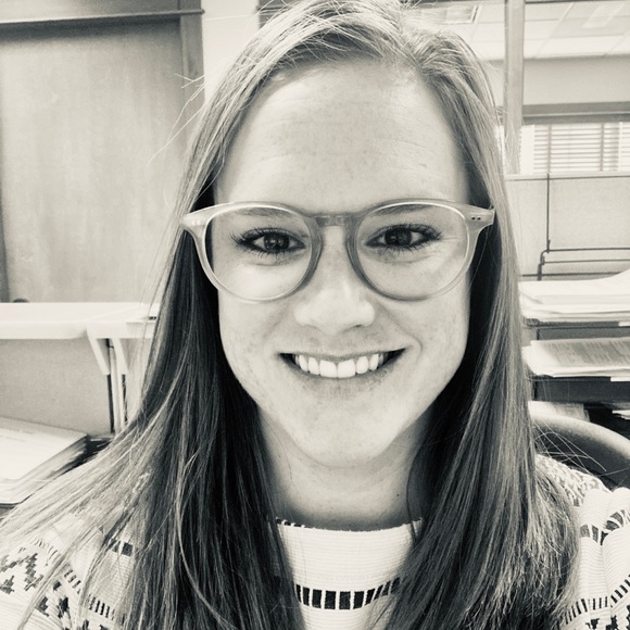 Meet your Posher, Monica - Picture 7 of 8